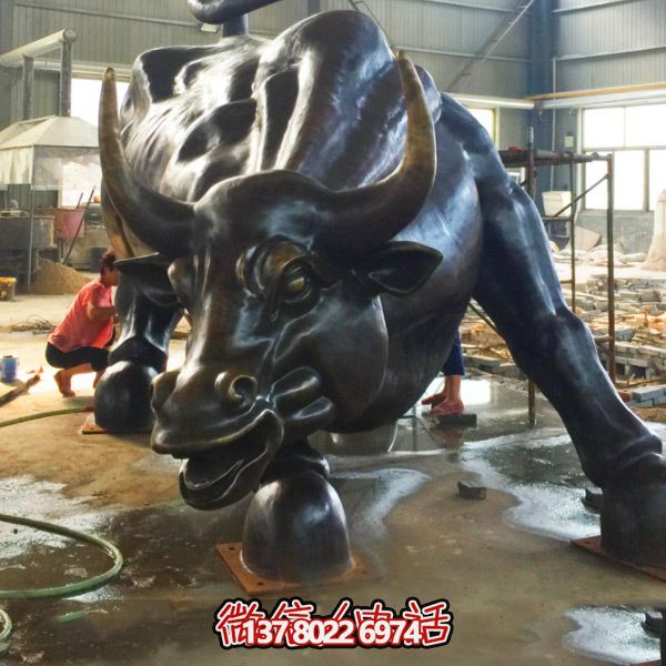 黑色玻璃鋼玻璃創(chuàng)意華爾街牛 黑色玻璃鋼玻璃創(chuàng)意華爾街牛
