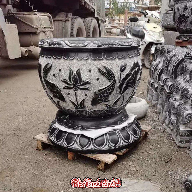 雅致雙魚石雕花盆，為您的庭院增添藝術(shù)氣息