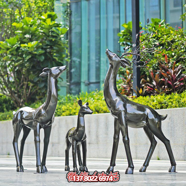 玻璃鋼制仿銅小鹿擺件，點(diǎn)綴戶外園林景觀