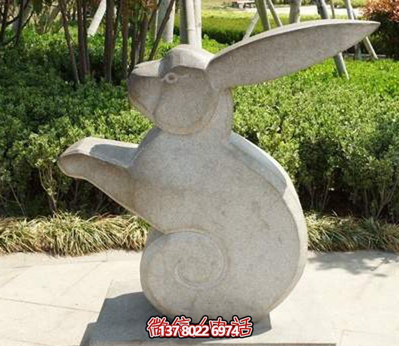 步行街白色石雕兔子雕塑 步行街白色石雕兔子雕塑