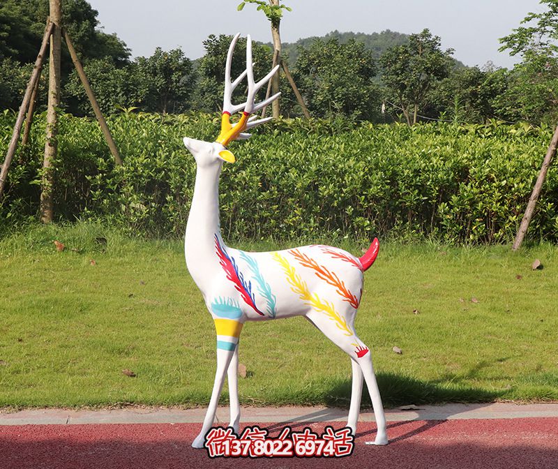 公園街道創(chuàng)意玻璃鋼彩繪大型戶外景觀梅花鹿雕塑 公園街道創(chuàng)意玻璃鋼彩繪大型戶外景觀梅花鹿雕塑